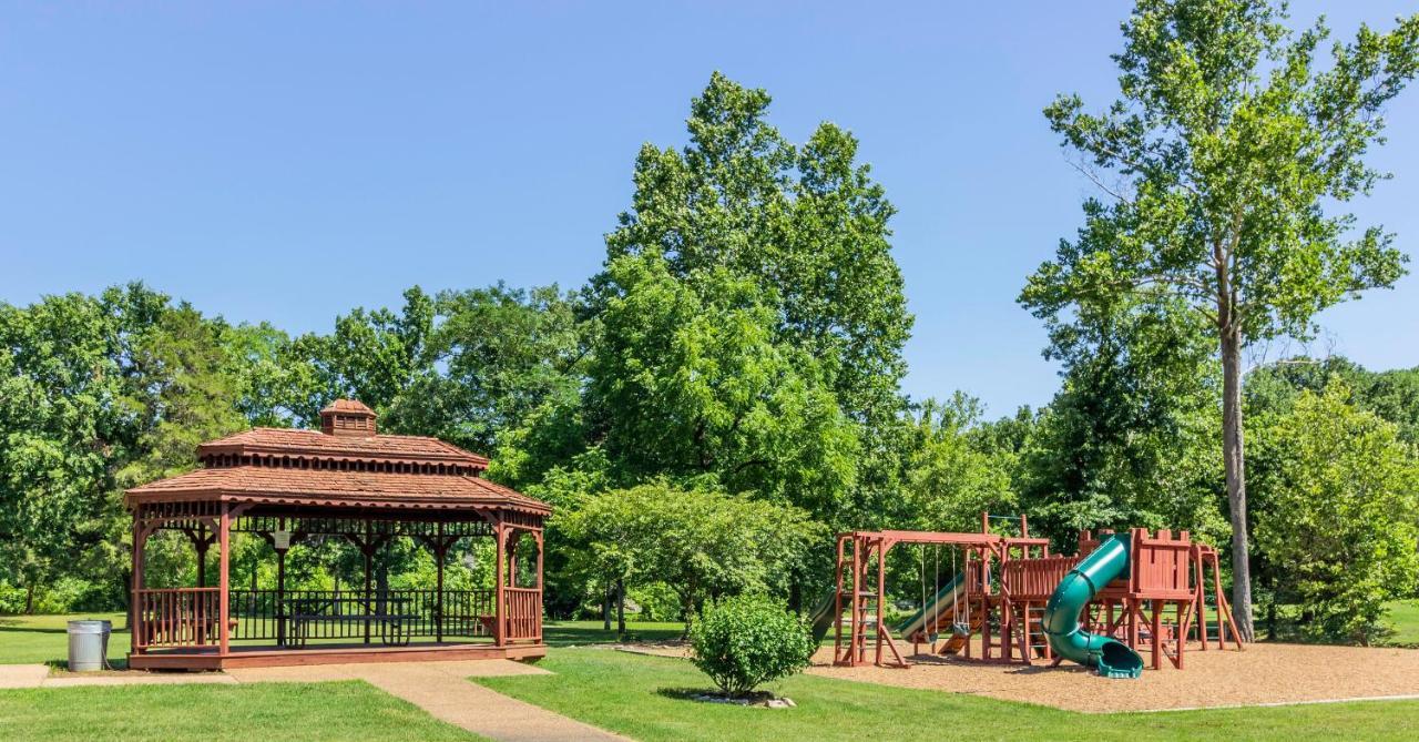 Pools Sleeps 10 Close To 76 Silver Dollar City 0502 ブランソン エクステリア 写真